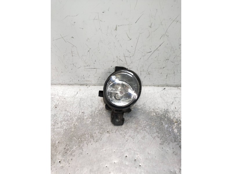 Recambio de faro antiniebla derecho para nissan qashqai (j10) referencia OEM IAM 89206431 261558990A 