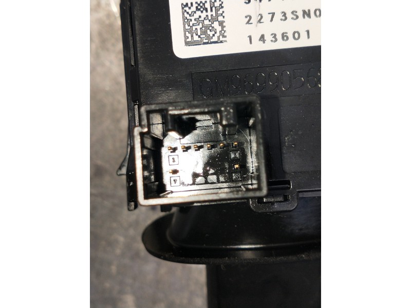 Recambio de mando luces para chevrolet aveo berlina hatchback ls referencia OEM IAM 94745683 2273SN01 GM96990568