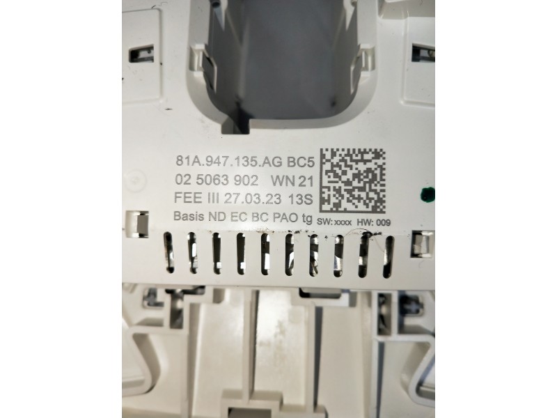 Recambio de luz interior para audi a1 sportback (gba) referencia OEM IAM 81A947135AG 025063902 
