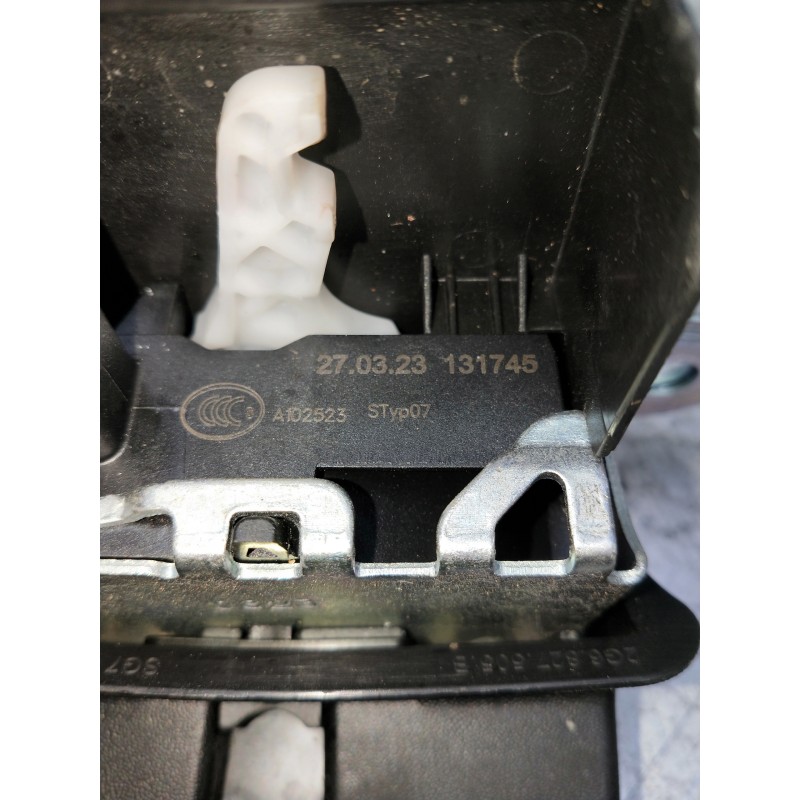 Recambio de motor cierre centralizado porton para audi a1 sportback (gba) referencia OEM IAM 131745 A102523 2G6827505B 5P