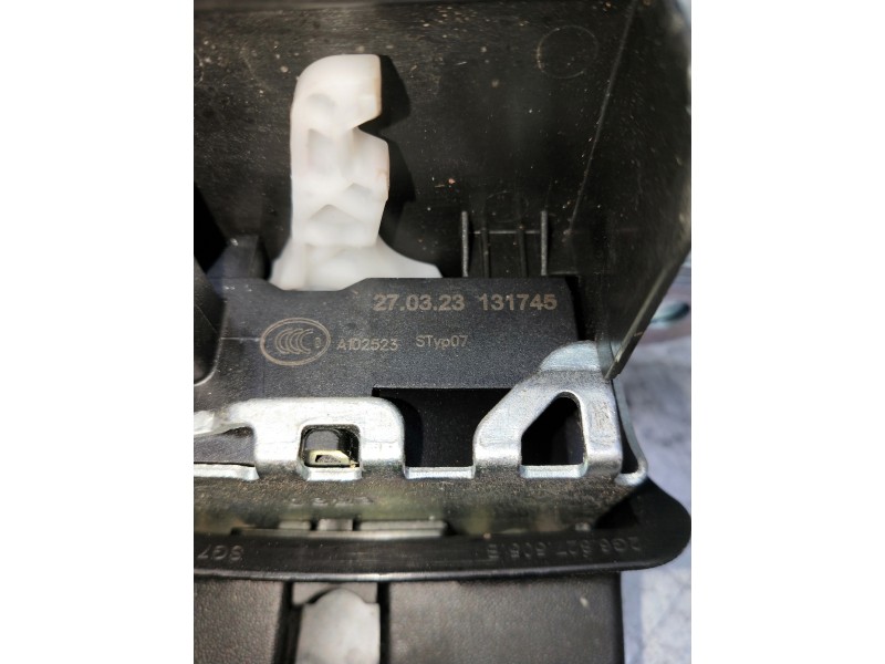 Recambio de motor cierre centralizado porton para audi a1 sportback (gba) referencia OEM IAM 131745 A102523 2G6827505B 5P