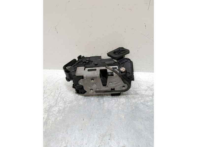 Recambio de motor cierre centralizado trasero derecho para audi a1 sportback (gba) referencia OEM IAM 45380180 5TA839016Q 5P A04