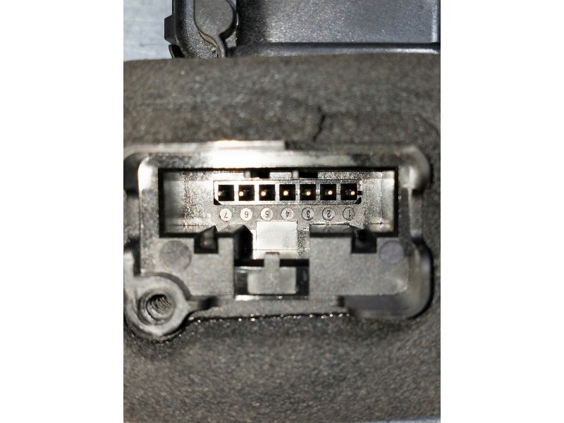 Recambio de motor cierre centralizado trasero derecho para audi a1 sportback (gba) referencia OEM IAM 45380180 5TA839016Q 5P A04