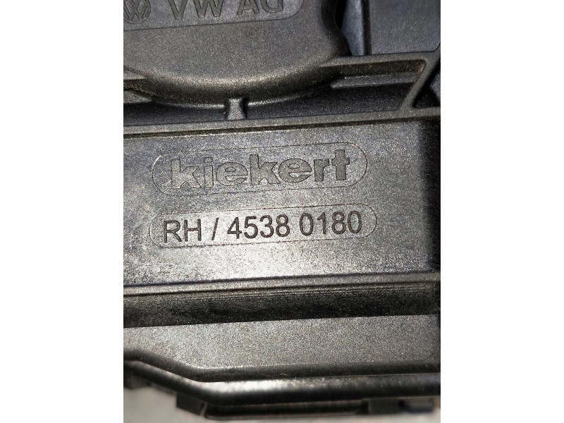 Recambio de motor cierre centralizado trasero derecho para audi a1 sportback (gba) referencia OEM IAM 45380180 5TA839016Q 5P A04