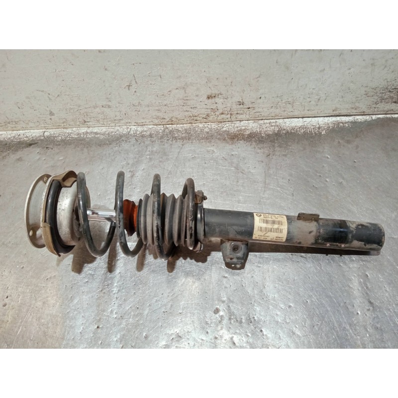 Recambio de amortiguador delantero izquierdo para bmw serie 3 berlina (e90) referencia OEM IAM 3131677117701 V3600TB 82490300142