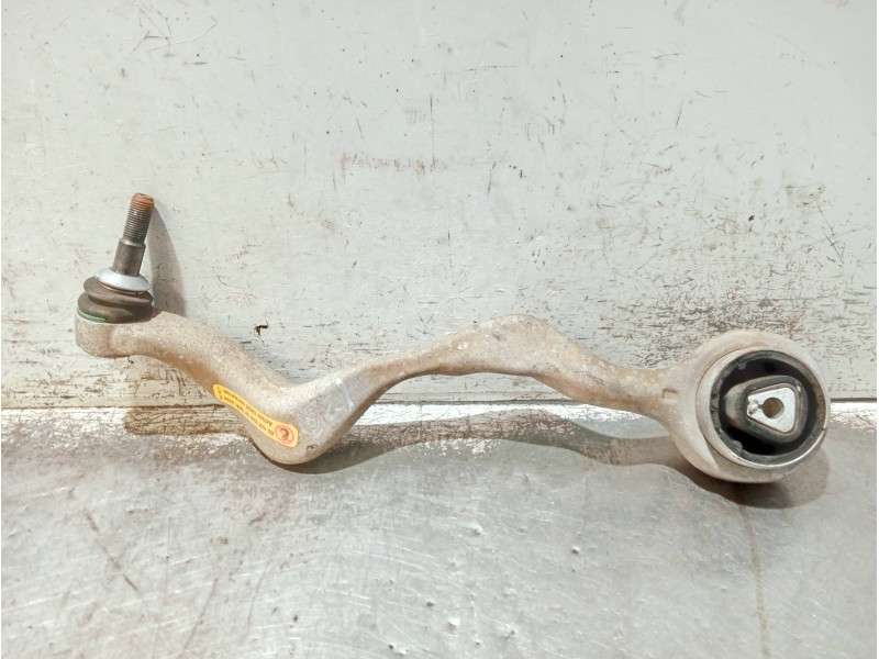 Recambio de brazo suspension inferior delantero izquierdo para bmw serie 3 berlina (e90) referencia OEM IAM 6765305  