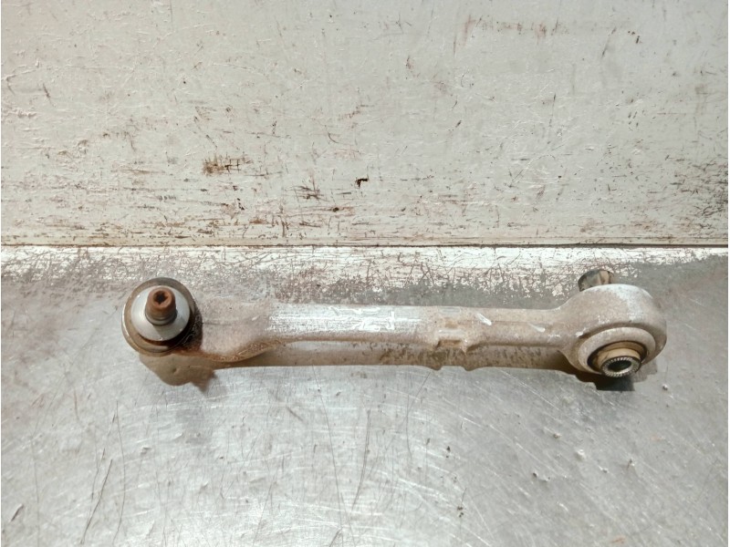 Recambio de brazo suspension inferior delantero izquierdo para bmw serie 3 berlina (e90) referencia OEM IAM 6082T6  
