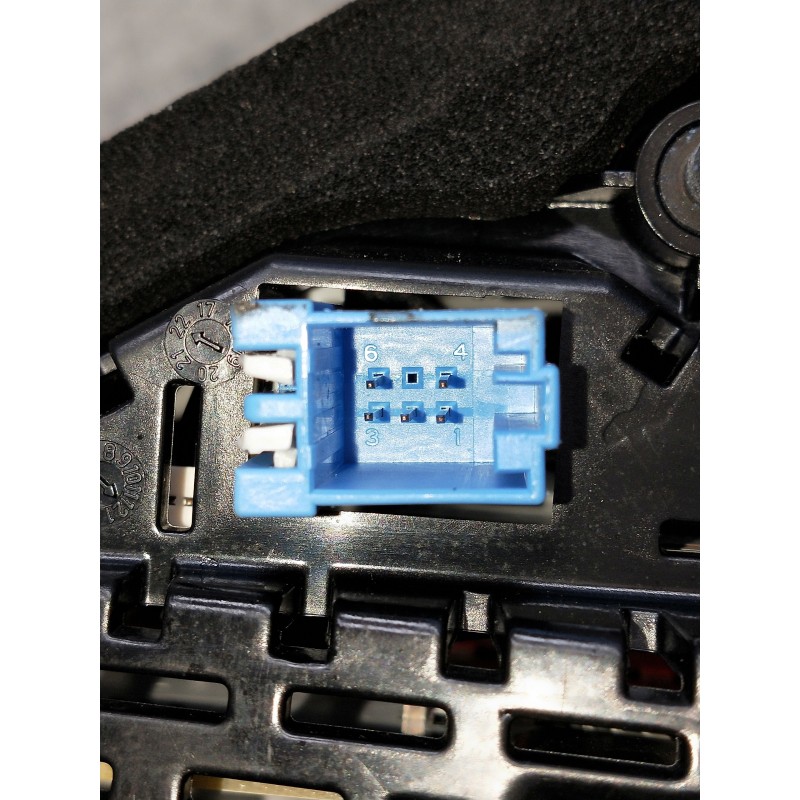 Recambio de piloto trasero derecho interior para audi a1 sportback (gba) referencia OEM IAM 82A945094B 28990001 2899000100