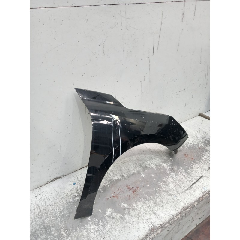 Recambio de aleta delantera derecha para toyota avensis berlina (t25) 2.0 d4-d executive berlina (5-ptas.) referencia OEM IAM  V