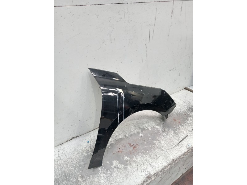 Recambio de aleta delantera derecha para toyota avensis berlina (t25) 2.0 d4-d executive berlina (5-ptas.) referencia OEM IAM  V