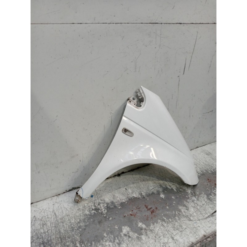 Recambio de aleta delantera derecha para mercedes vaneo (w414) furgoneta compacta referencia OEM IAM  VER FOTOS 