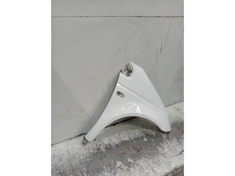 Recambio de aleta delantera derecha para mercedes vaneo (w414) furgoneta compacta referencia OEM IAM  VER FOTOS 