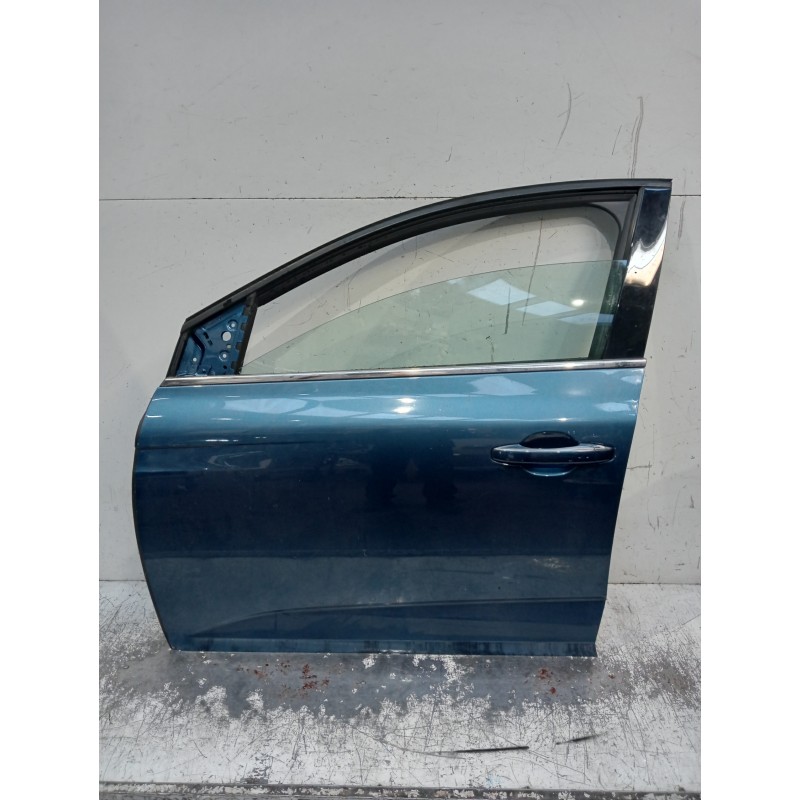 Recambio de puerta delantera izquierda para renault megane iv berlina 5p referencia OEM IAM   5P