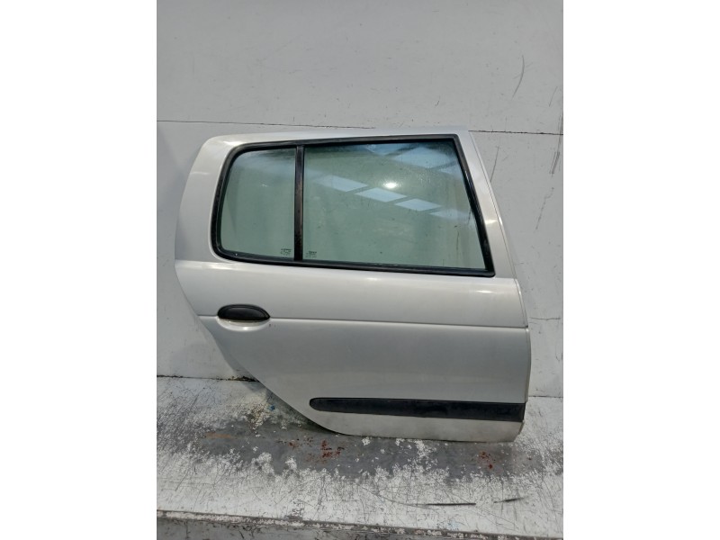 Recambio de puerta trasera derecha para renault megane i fase 2 gandtour (ka..) referencia OEM IAM   5P