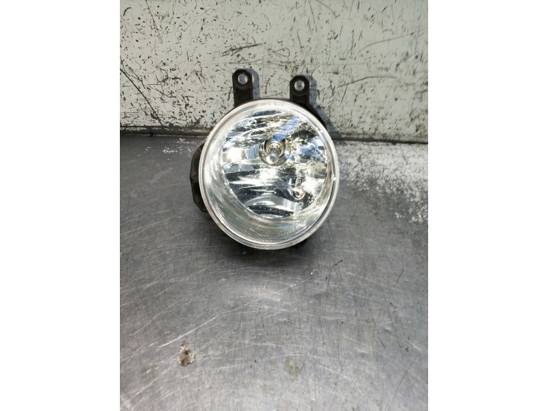 Recambio de faro antiniebla derecho para toyota aygo referencia OEM IAM 90068409 8121002110 