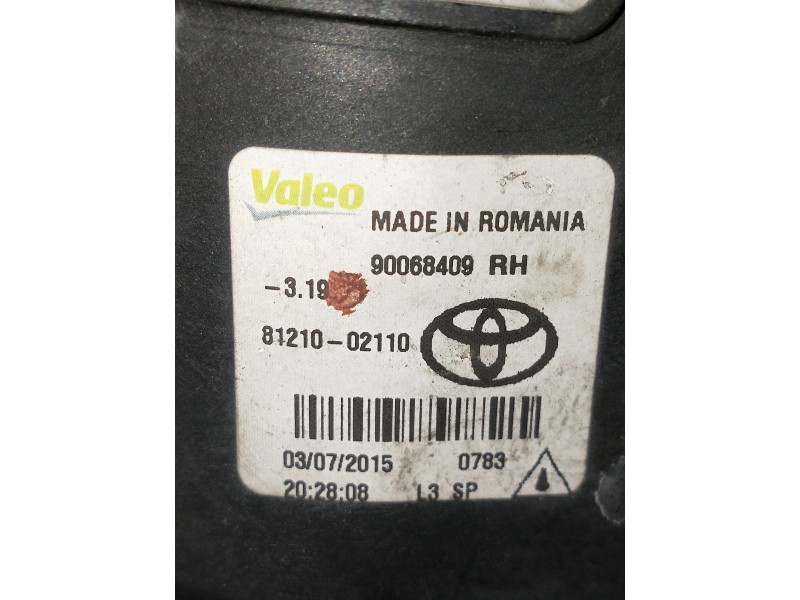 Recambio de faro antiniebla derecho para toyota aygo referencia OEM IAM 90068409 8121002110 