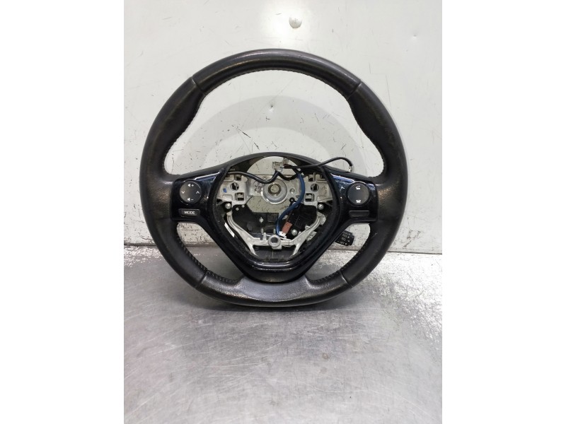 Recambio de volante para toyota aygo referencia OEM IAM 45100-0H060  