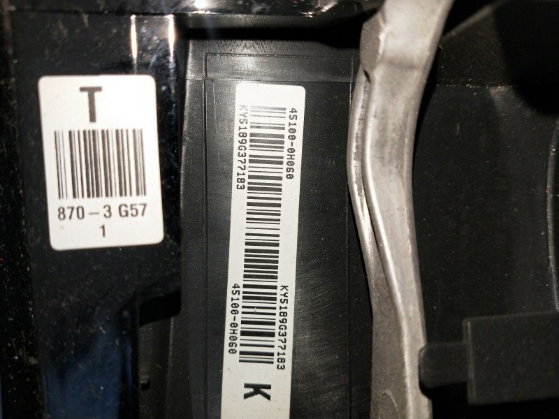 Recambio de volante para toyota aygo referencia OEM IAM 45100-0H060  