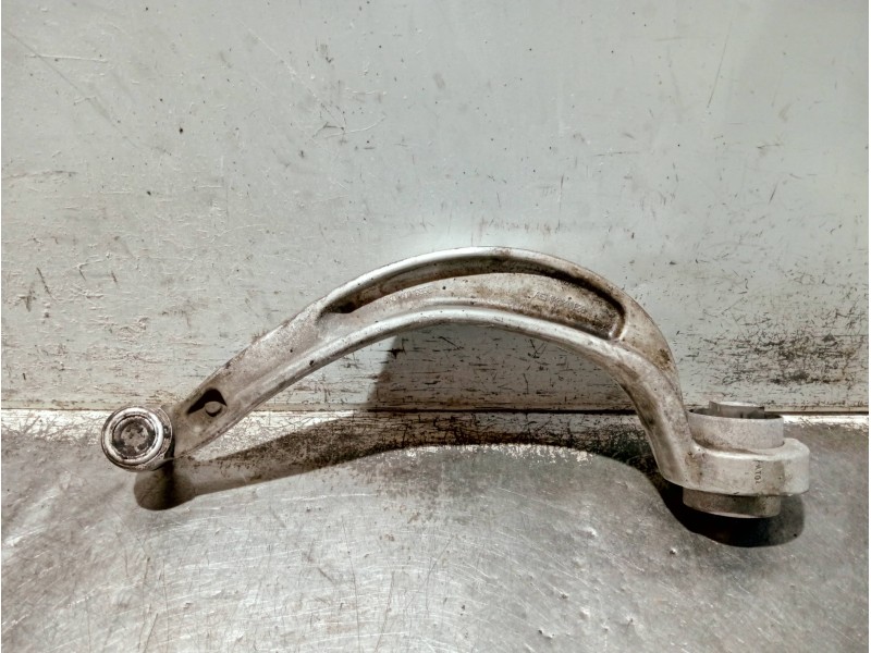 Recambio de brazo suspension inferior delantero izquierdo para audi a4 ber. (b8) referencia OEM IAM 8K0407695E  