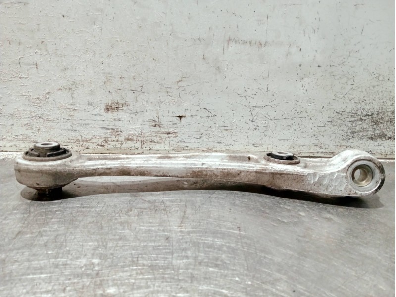 Recambio de brazo suspension superior delantero derecho para audi a4 ber. (b8) referencia OEM IAM 8K0407156B  