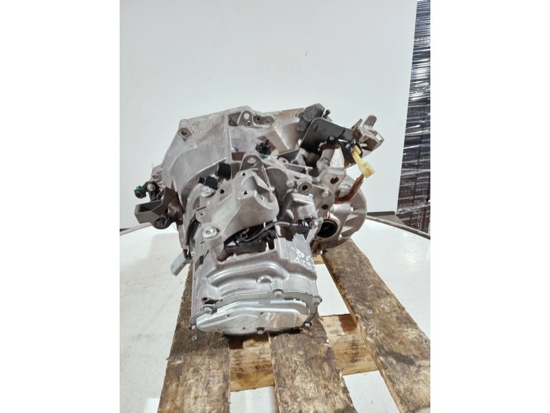 Recambio de caja cambios para peugeot 208 referencia OEM IAM 20XJ05 0074617K 6V