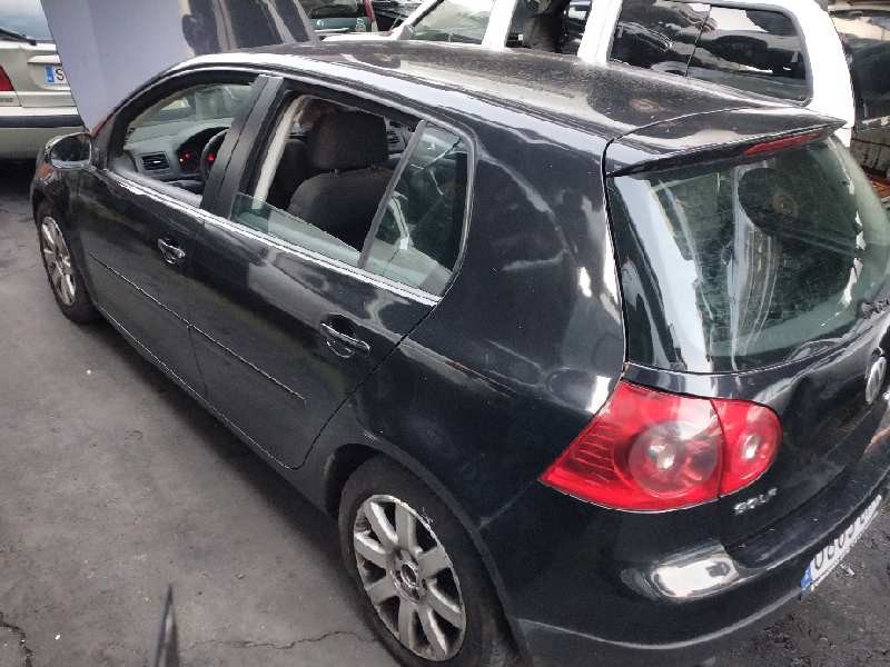 volkswagen golf v berlina (1k1) del año 2005