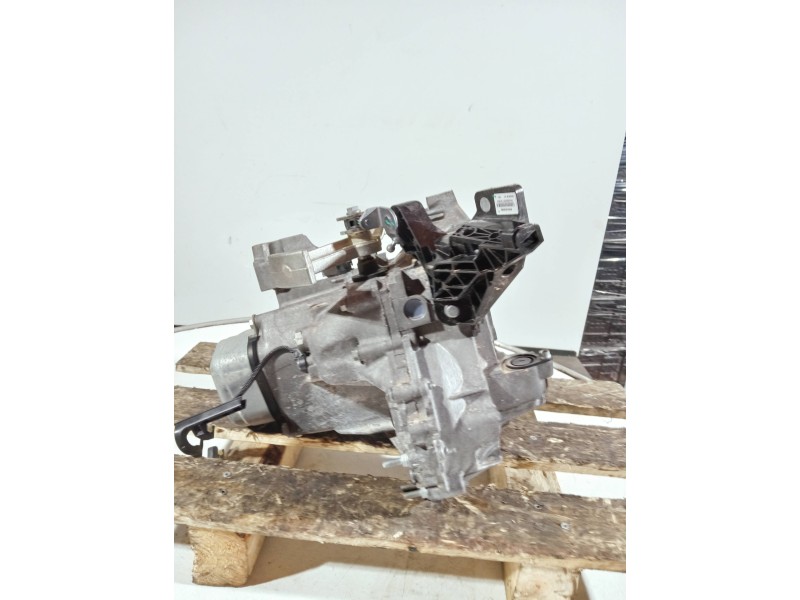 Recambio de caja cambios para opel corsa f referencia OEM IAM 20A730 1034328 5V
