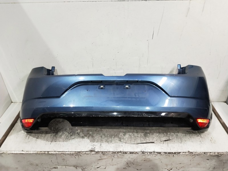 Recambio de paragolpes trasero para renault megane iv berlina 5p referencia OEM IAM  OJO VER FOTOS 