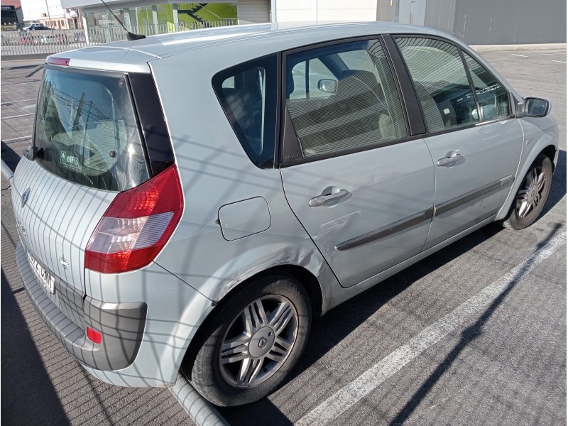 renault scenic ii del año 2003