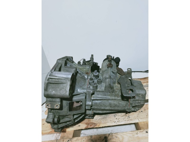 Recambio de caja cambios para toyota camry (v10) 2.2 gl referencia OEM IAM 50610363  