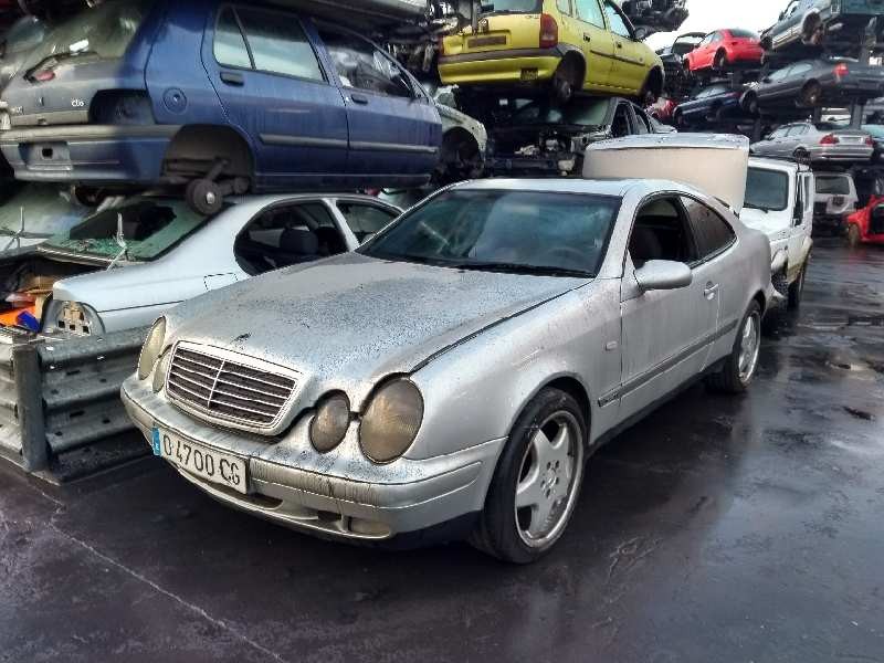 mercedes clase clk (w208) coupe del año 2000