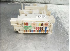 Recambio de caja reles / fusibles para toyota aygo referencia OEM IAM 821300H030A 5D211318 