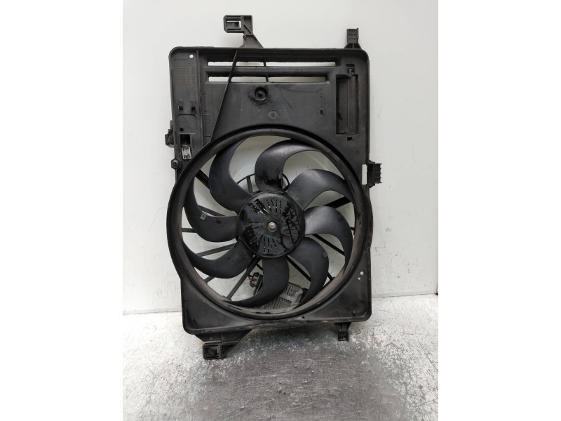 Recambio de electroventilador para ford focus turn. referencia OEM IAM CV618C607VB  