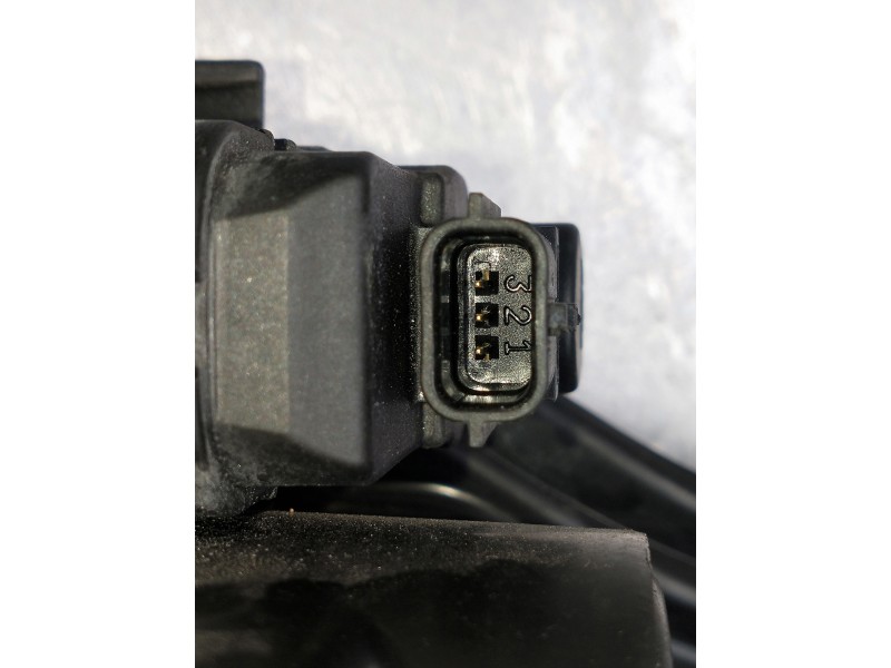 Recambio de faro derecho para toyota aygo referencia OEM IAM   