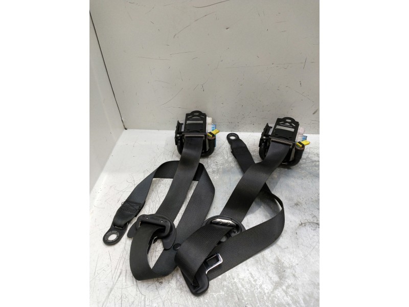 Recambio de kit airbag para toyota aygo referencia OEM IAM 891700H130 224892104 