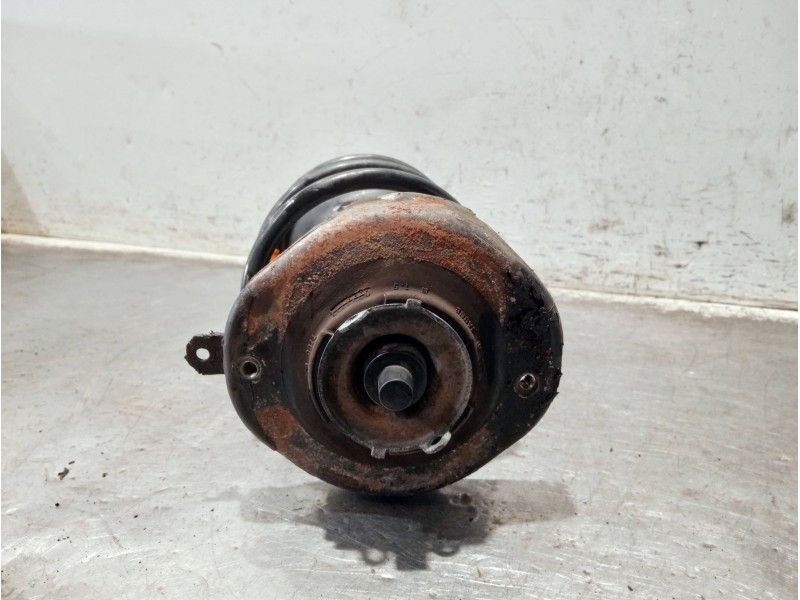 Recambio de amortiguador delantero izquierdo para renault megane i fase 2 gandtour (ka..) referencia OEM IAM 77008402640 0304100
