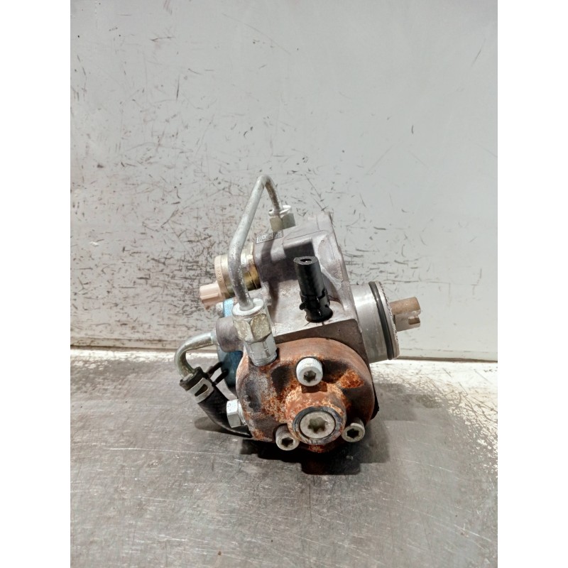 Recambio de bomba inyeccion para toyota avensis berlina (t25) 2.0 d4-d executive berlina (5-ptas.) referencia OEM IAM 221000R010