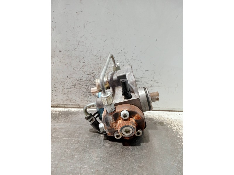 Recambio de bomba inyeccion para toyota avensis berlina (t25) 2.0 d4-d executive berlina (5-ptas.) referencia OEM IAM 221000R010