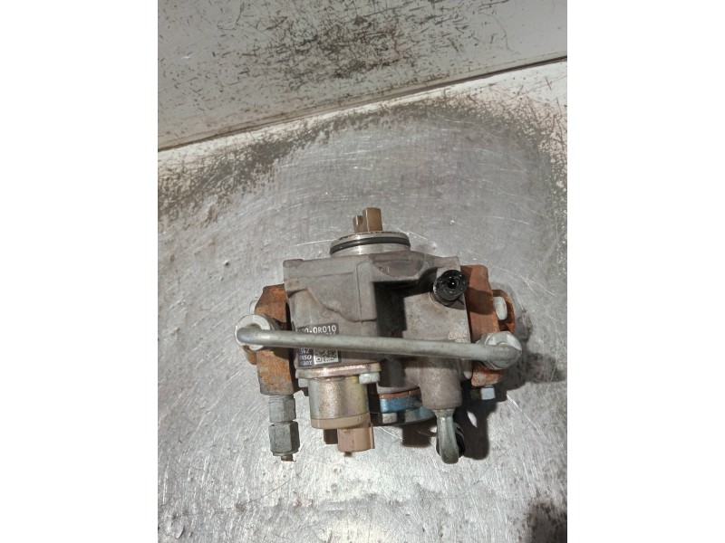 Recambio de bomba inyeccion para toyota avensis berlina (t25) 2.0 d4-d executive berlina (5-ptas.) referencia OEM IAM 221000R010