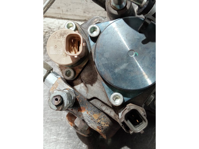 Recambio de bomba inyeccion para toyota avensis berlina (t25) 2.0 d4-d executive berlina (5-ptas.) referencia OEM IAM 221000R010