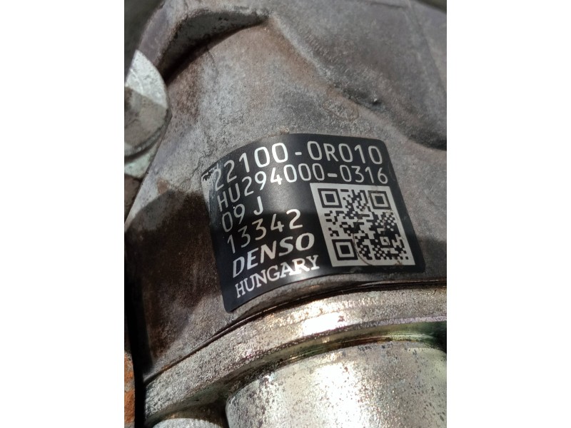 Recambio de bomba inyeccion para toyota avensis berlina (t25) 2.0 d4-d executive berlina (5-ptas.) referencia OEM IAM 221000R010