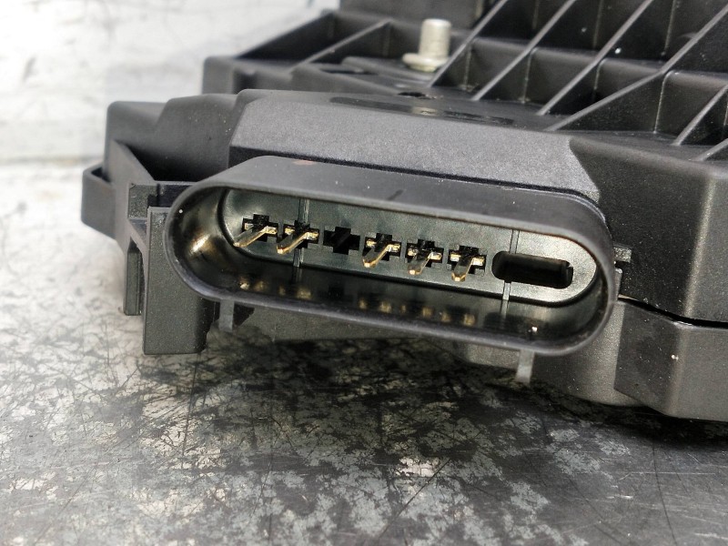 Recambio de motor cierre centralizado delantero izquierdo para ford focus turn. referencia OEM IAM BM5AA21813AG  5P