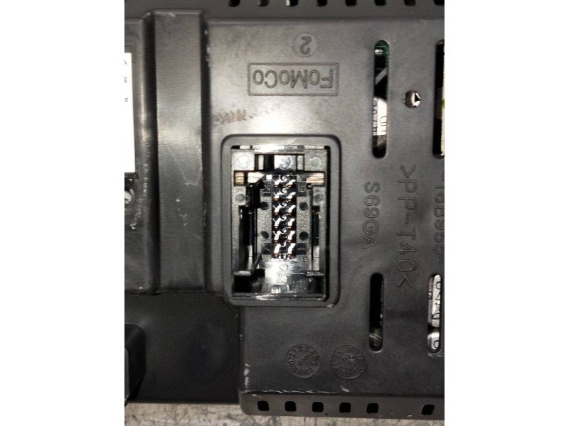 Recambio de pantalla multifuncion para ford focus turn. referencia OEM IAM B4U00V129535  