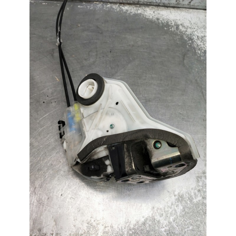 Recambio de motor cierre centralizado trasero izquierdo para toyota aygo referencia OEM IAM   5P