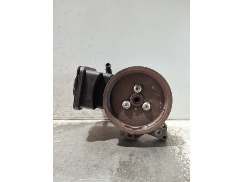 Recambio de bomba direccion para bmw serie 5 berlina (e60) 530d referencia OEM IAM 67609560100 7693974101 