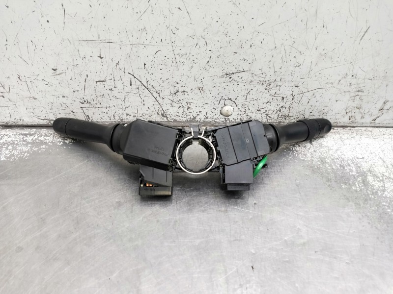 Recambio de mando luces para toyota aygo referencia OEM IAM 0H040171088X32  