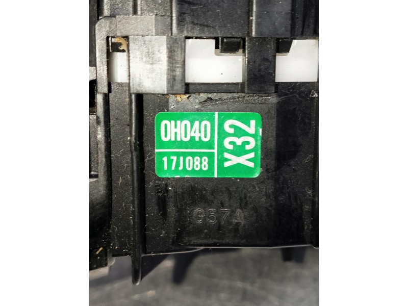 Recambio de mando luces para toyota aygo referencia OEM IAM 0H040171088X32  