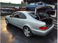 mercedes clase clk (w208) coupe del año 2000 2