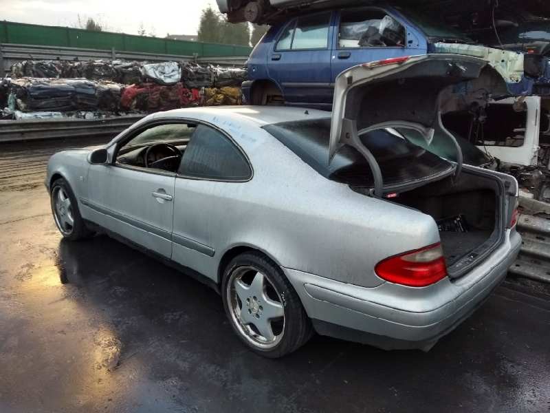 mercedes clase clk (w208) coupe del año 2000