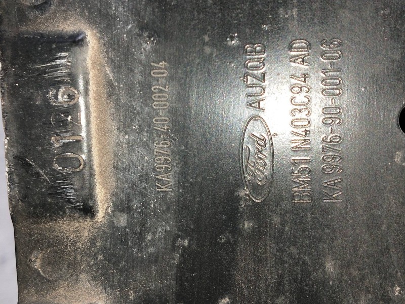 Recambio de refuerzo paragolpes trasero para ford focus turn. referencia OEM IAM KA99764000204  